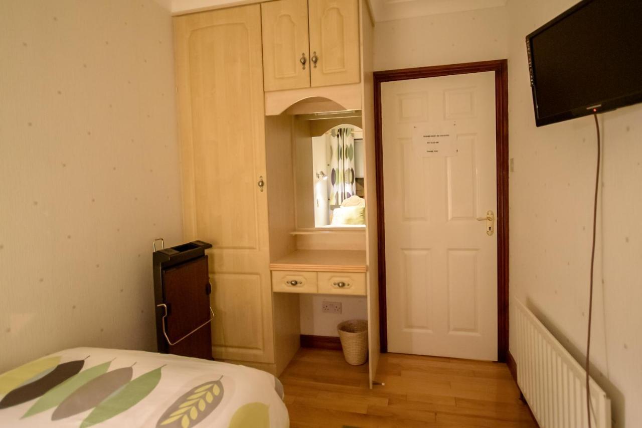 Rossgier Inn Lifford Kültér fotó